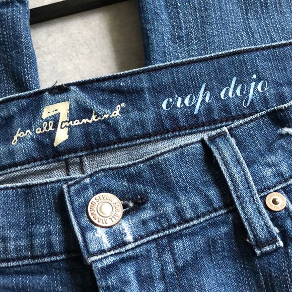 🎈7 for All Mankind. Denim Crop Dojo - Picture 2 of 8